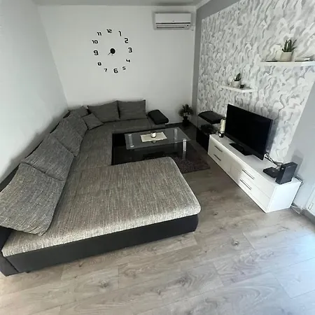 Duzel Apartamento Split
