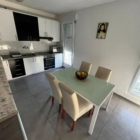 Duzel Apartmán Split